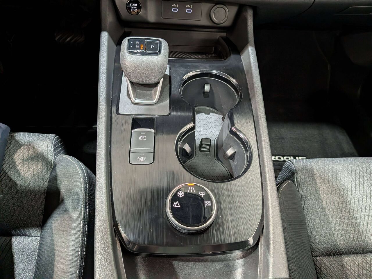 2024 Nissan Rogue AWD SV Moonroof Grey Val-David - photo #28