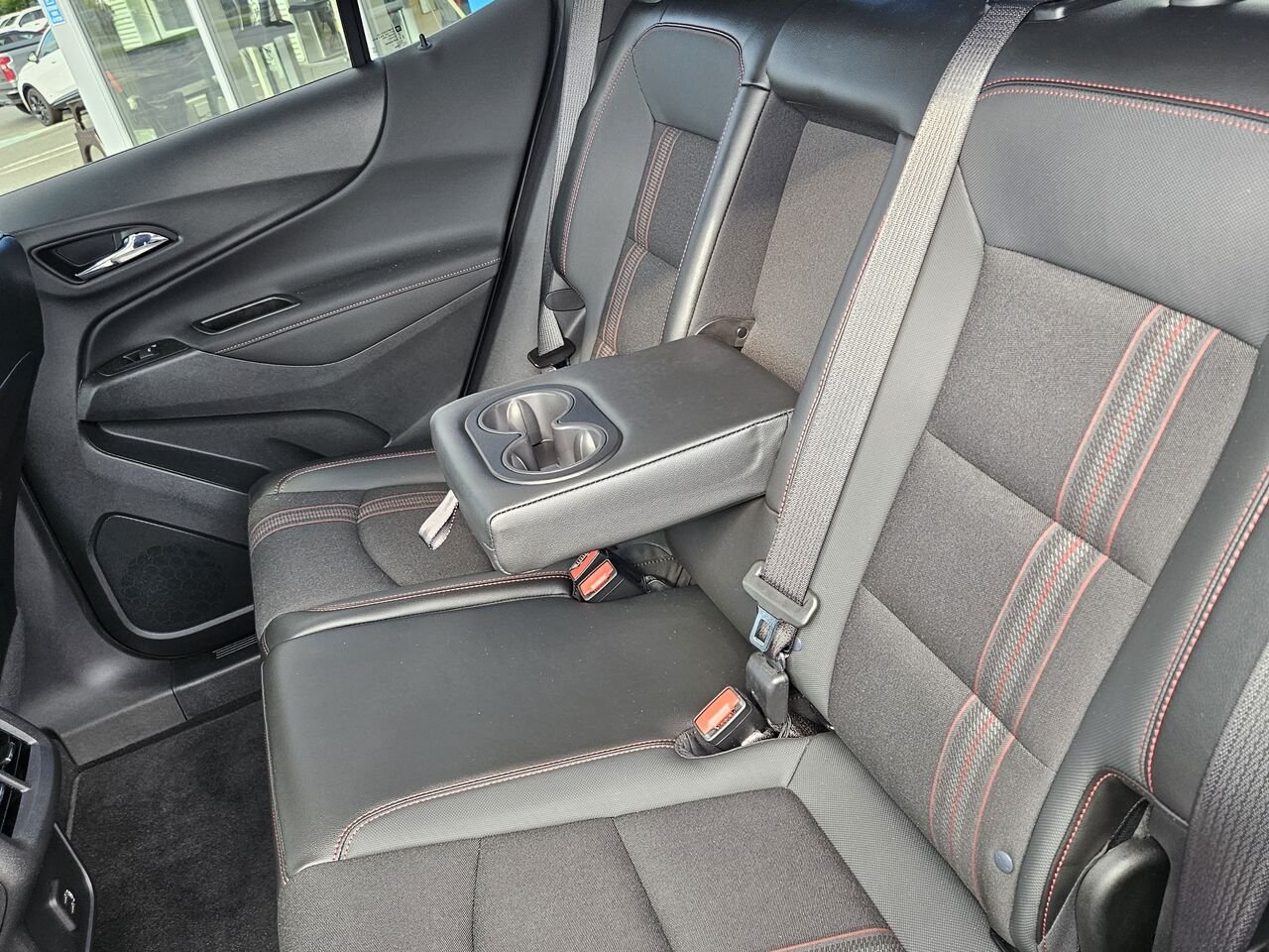 2023 Chevrolet Equinox RS 4 portes TI Grey Thetford Mines - photo #16