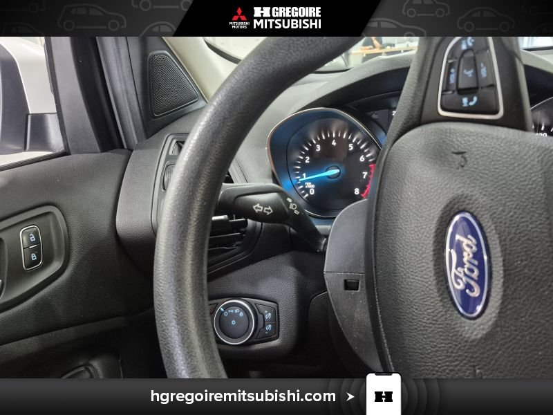 2018 Ford Escape White Laval - photo #19