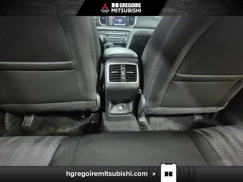 2020 Kia Sportage Grey Blainville - photo #27