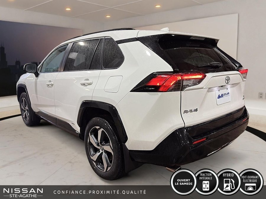 2025 Toyota RAV4 hybride rechargeable SE TI White