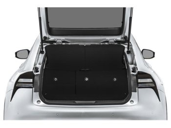 Toyota Prius Plug-In Hybrid SE