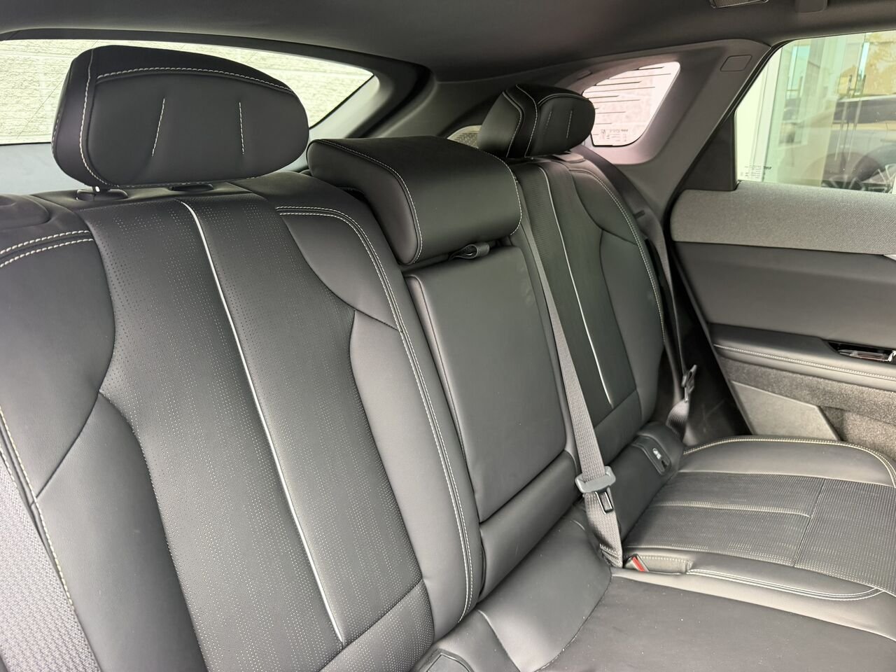 2025 Cadillac OPTIQ Sport AWD FINANCEMENT À PARTIR 3.99% Silver Laval - photo #6