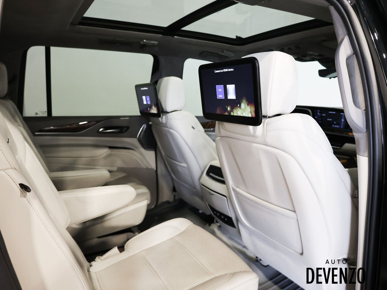 Cadillac Escalade ESV 2023 Noir Saint-Eustache - photo #8