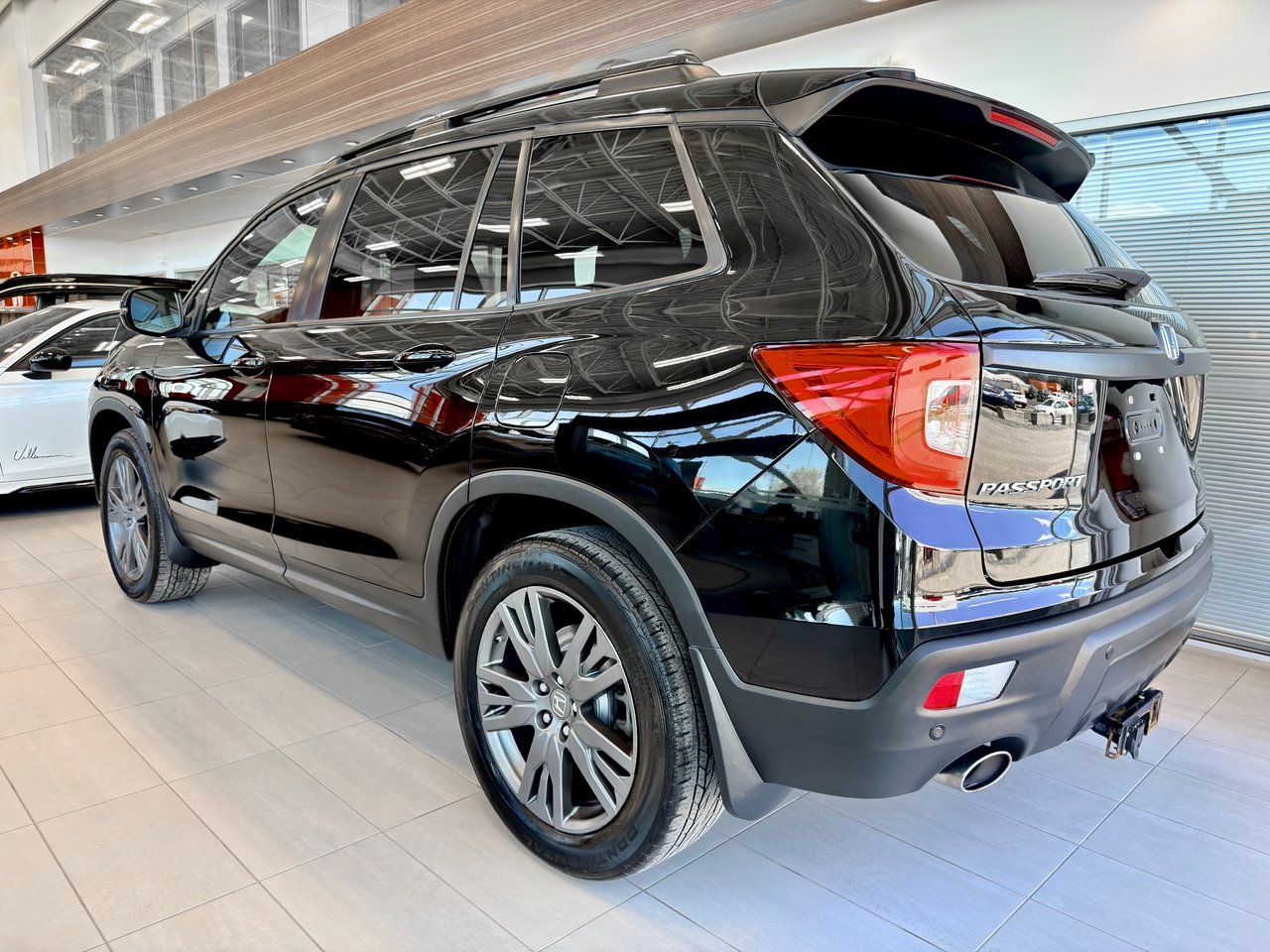2020 Honda Passport Black Notre-Dame-des-Prairies - photo #8