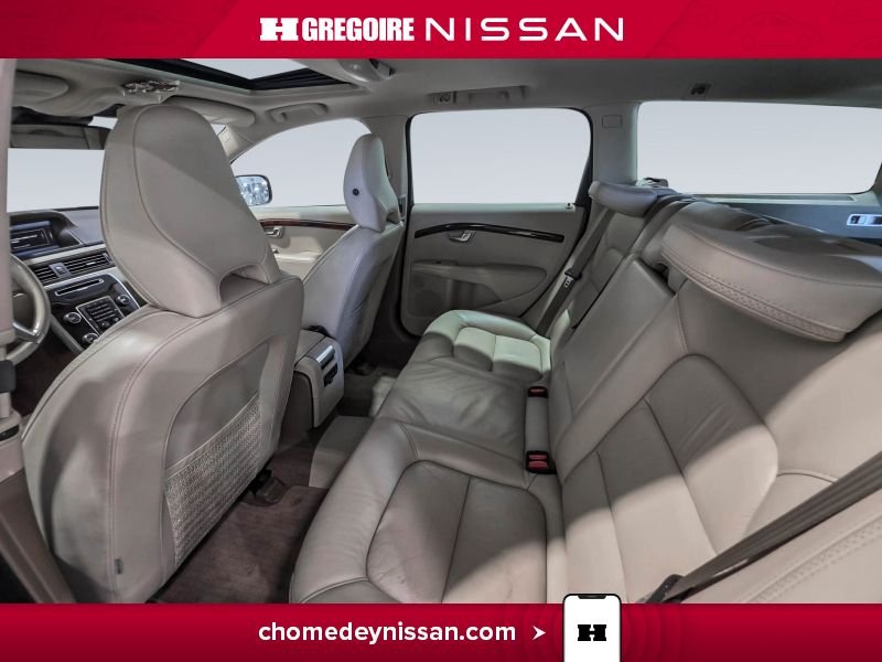 Volvo XC70 2012 Beige Laval - photo #26