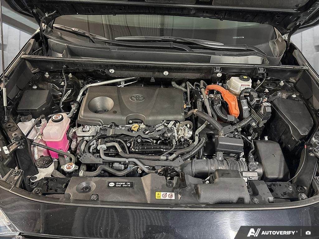 2022 Toyota RAV4 2602099A | Hybrid SE, well maintained, local trade Black Edmonton - photo #9