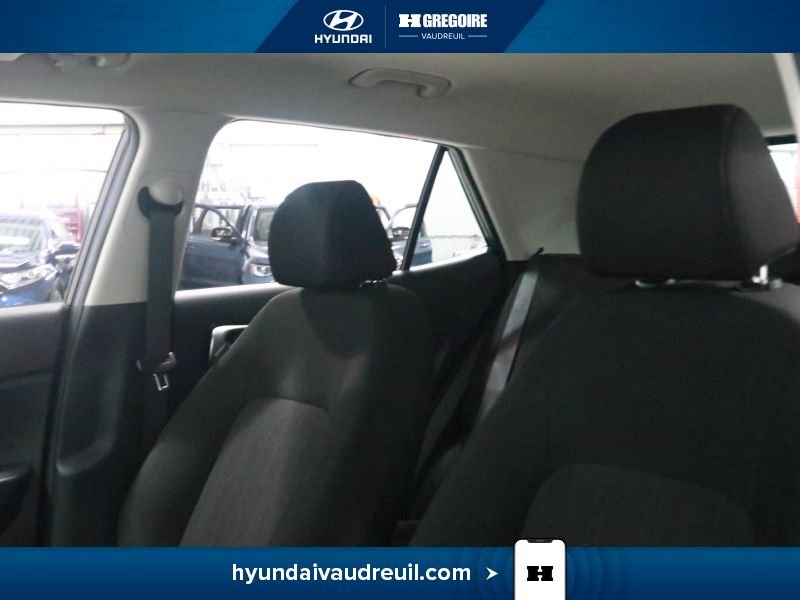 Hyundai Venue YR831 | Essential CERTIFIÉ 4.99% Sieges Chauffants Carplay 2023 Noir Laval - photo #13