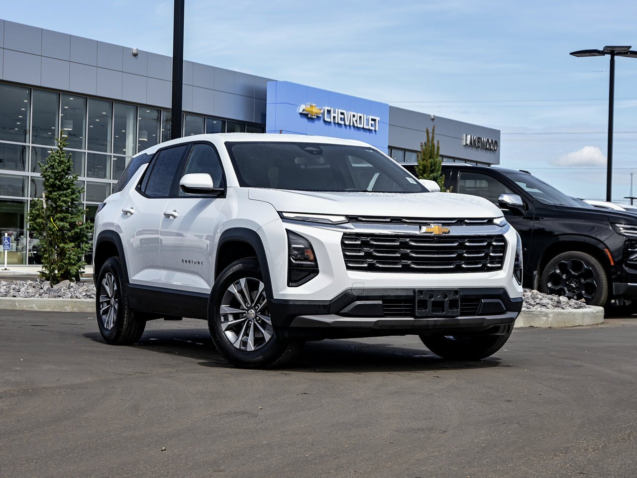2026 Chevrolet Equinox AWD 4dr LT w/2LT White Sherwood Park - photo #1