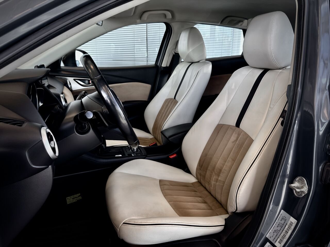 2021 Mazda CX-3 Grey Notre-Dame-des-Prairies - photo #12