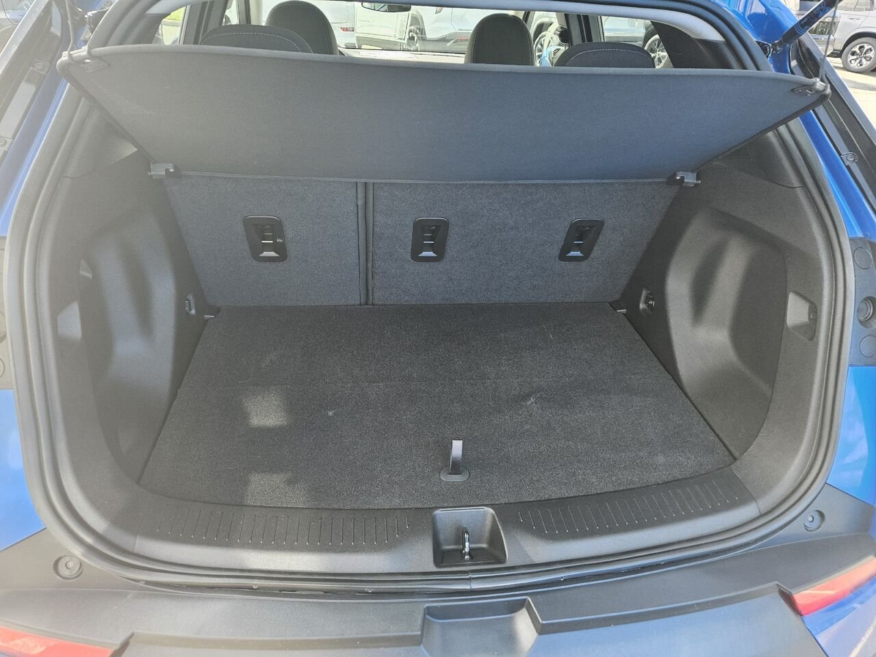 2023 Chevrolet Bolt EUV Traction avant 4 portes LT Blue Thetford Mines - photo #15