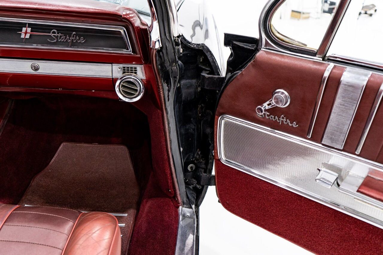 Oldsmobile Starfire Factory A/C. Single repaint and extensive ownership history **PRICE IN USD** 1962 Noir Montréal - photo #82