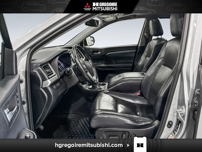 2017 Toyota Highlander HYBD Grey Laval - photo #13
