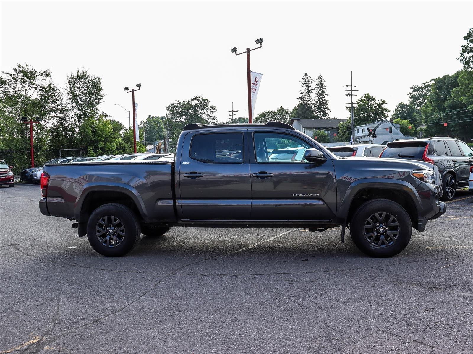 2022 Toyota Tacoma Ottawa & Gatineau - photo #2