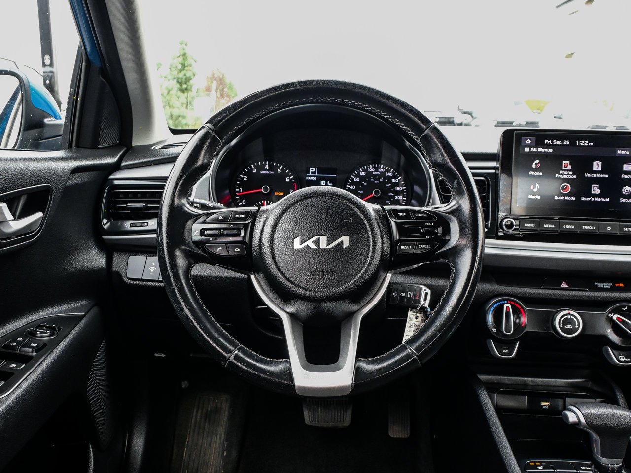 2023 Kia Rio 5-door LX+ IVT Blue Sherwood Park - photo #19