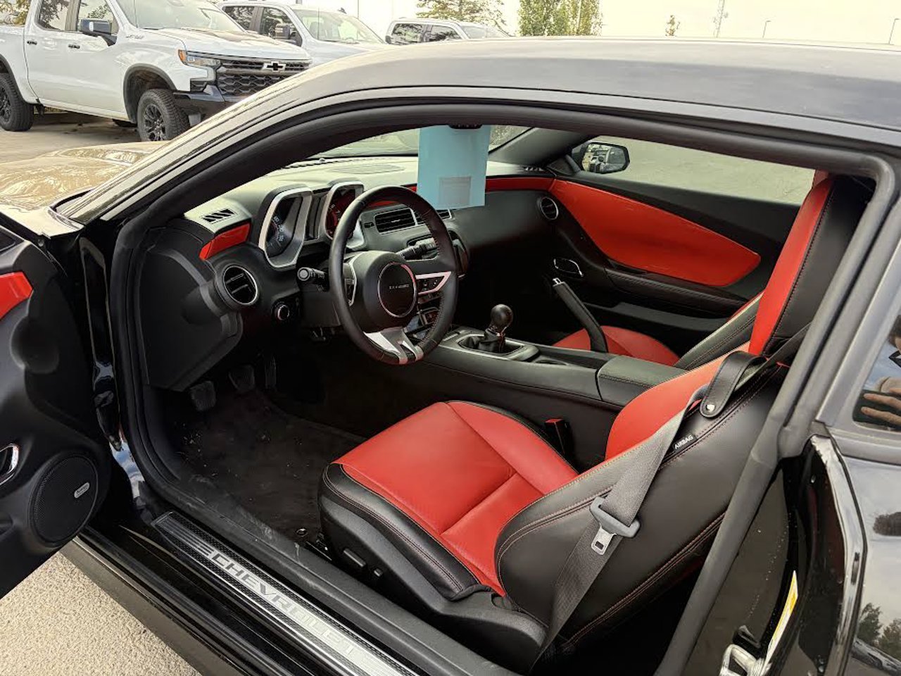 2011 Chevrolet Camaro 2dr Cpe 2SS Black Sherwood Park - photo #5