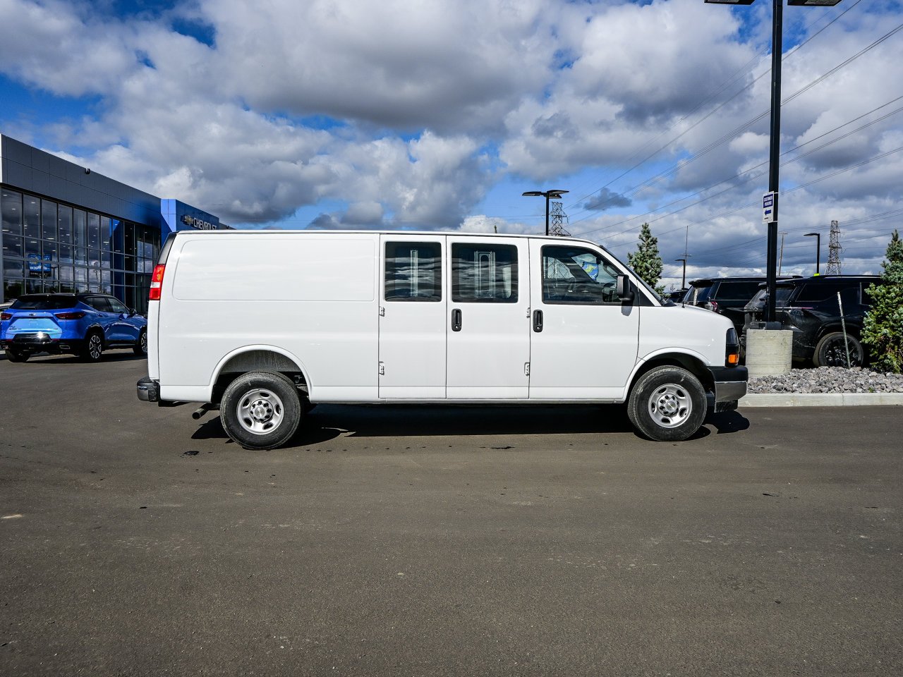 2025 Chevrolet Express Cargo Van RWD 2500 155 White Sherwood Park - photo #14