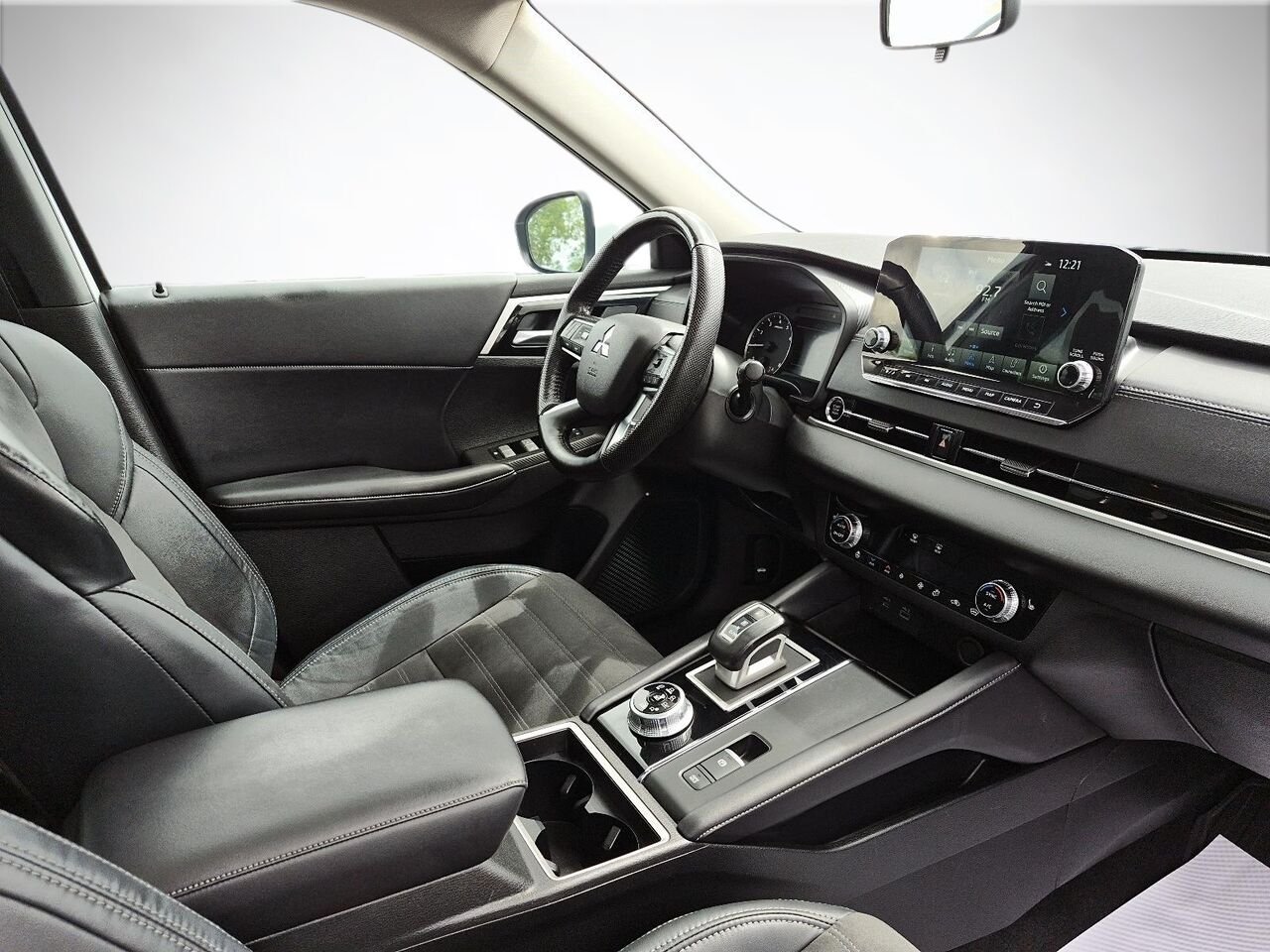 2023 Mitsubishi Outlander White Saint-Jérôme - photo #8