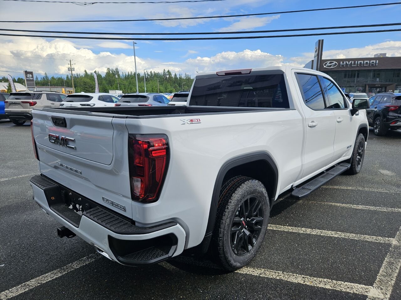 GMC Sierra 1500 Elevation cabine multiplace 4RM 157 po 2026 Blanc sommet Thetford Mines - photo #2