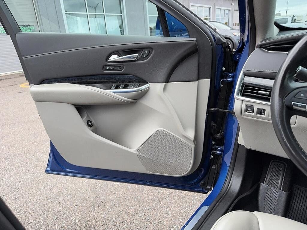 Cadillac XT4 AWD Premium Luxury 2021 Gris Baie-Comeau - photo #8