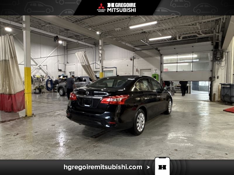 2018 Nissan Sentra Black Saint-Eustache - photo #8
