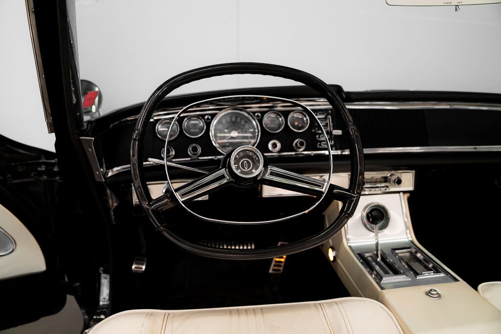 Chrysler 300 K | *PRICE IN USD* - CAR IN MILES 1964 Noir Kirkland - photo #16