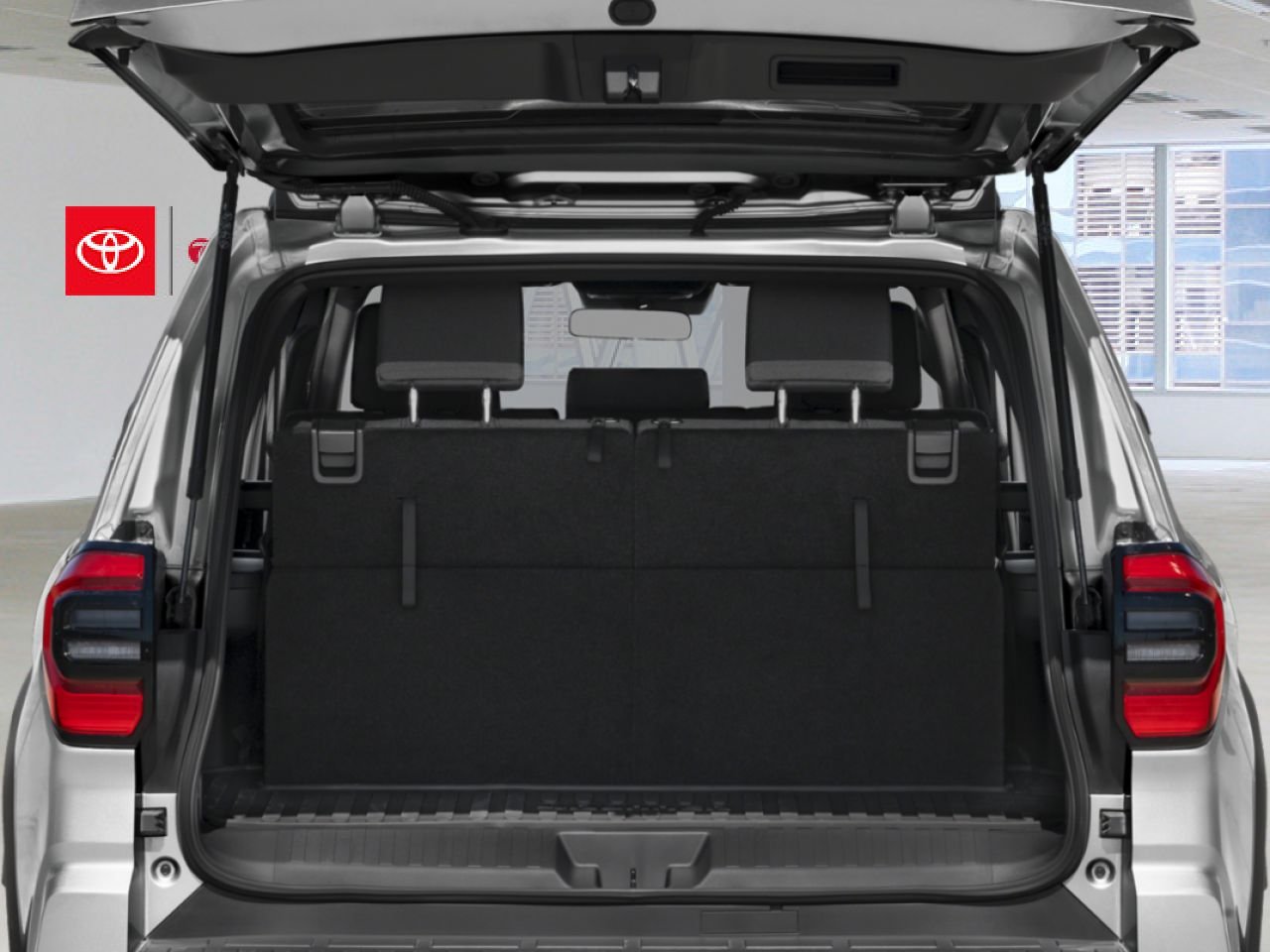 2026 TOYOTA 4Runner 3rd Row Seating, Blind Spot Monitor w/ RCTA, Running Boards, 278 HP/317 lb.ft of Torque Underground Mississauga - photo #11
