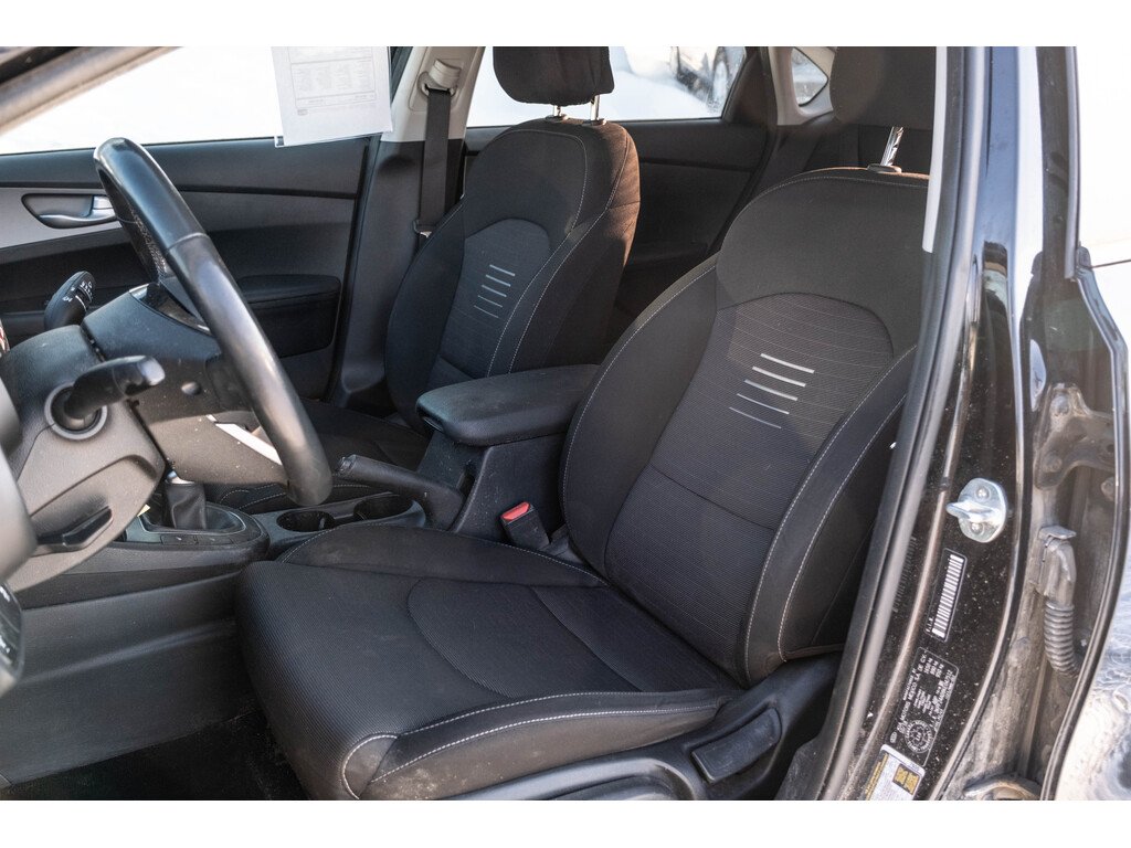 Kia Forte 2019 Gris Gatineau - photo #9
