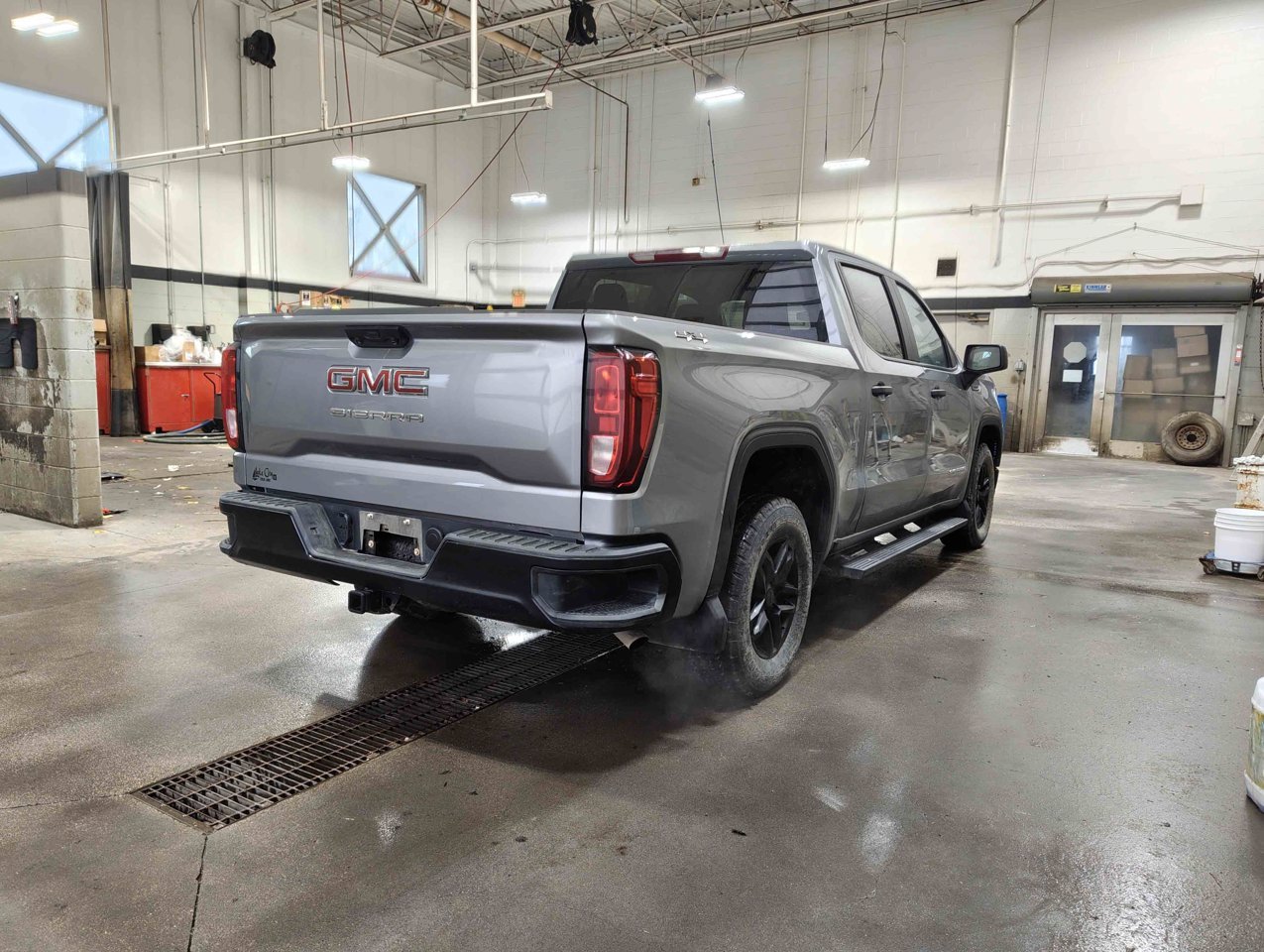 2024 GMC Sierra 1500 4WD Crew Cab 147 Pro Grey Sherwood Park - photo #5
