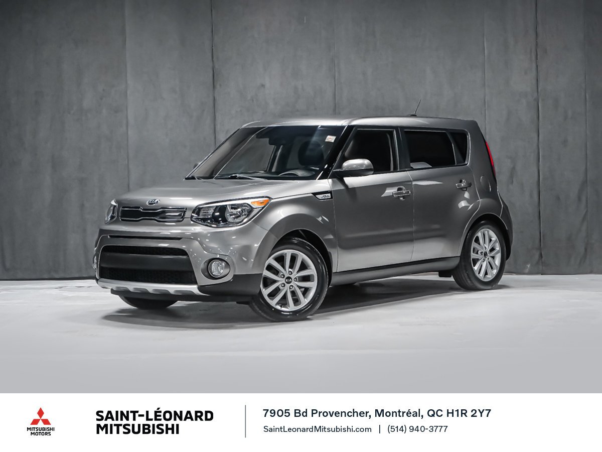 2018 Kia Soul Green Montreal - photo #0
