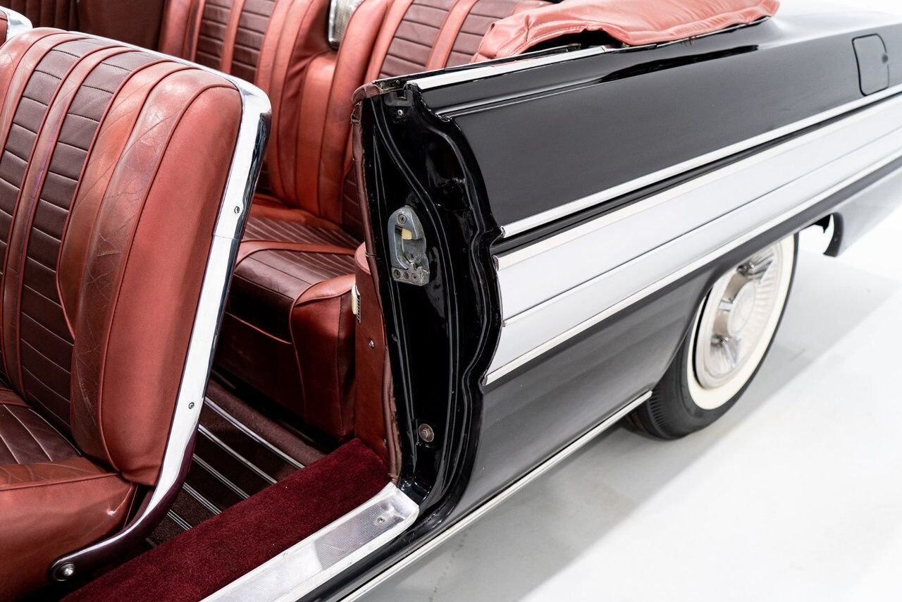Oldsmobile Starfire Factory A/C. Single repaint and extensive ownership history **PRICE IN USD** 1962 Noir Montréal - photo #79