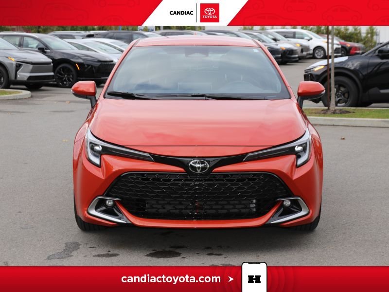 2025 Toyota Corolla Orange Laval - photo #2
