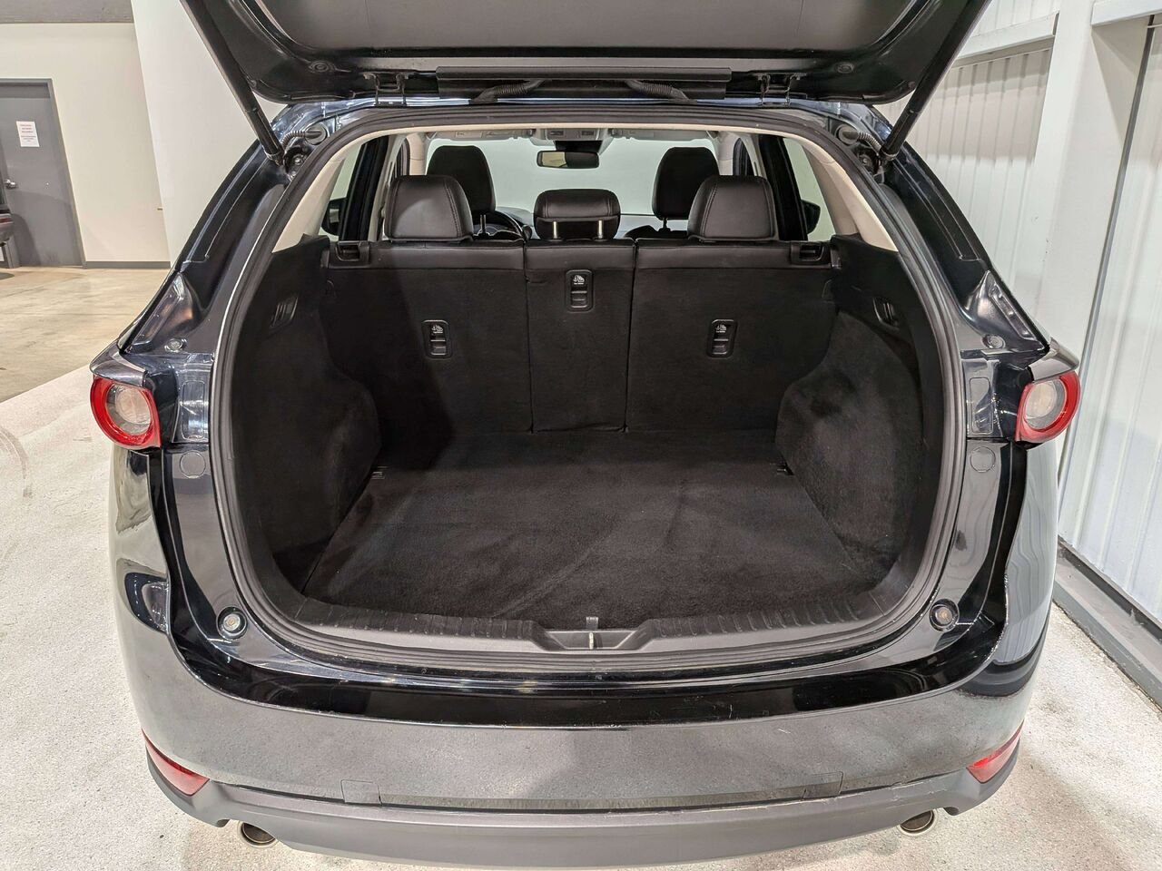 2021 Mazda CX-5 Signature AWD Black Val-David - photo #8