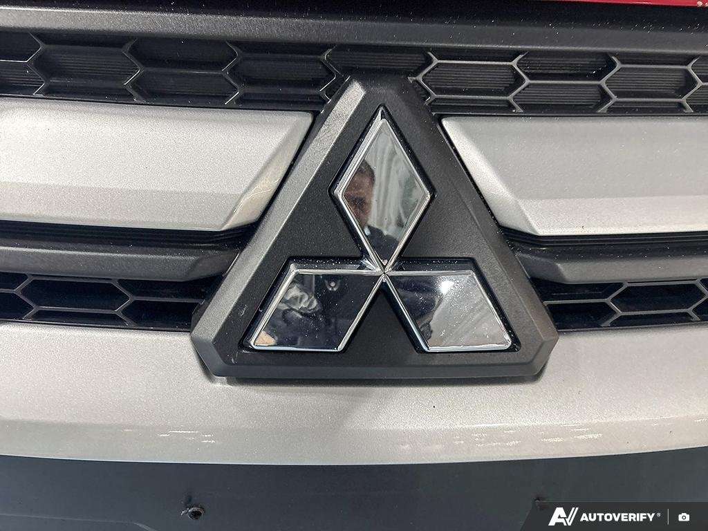 2026 Mitsubishi RVR 264049 | ES Red Edmonton - photo #8