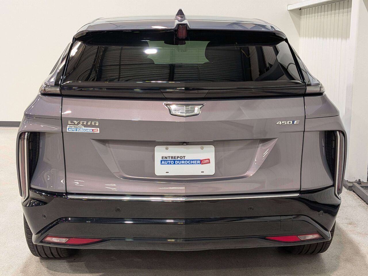 Cadillac LYRIQ 4dr Tech w/1SA 2024 Gris Val-David - photo #5