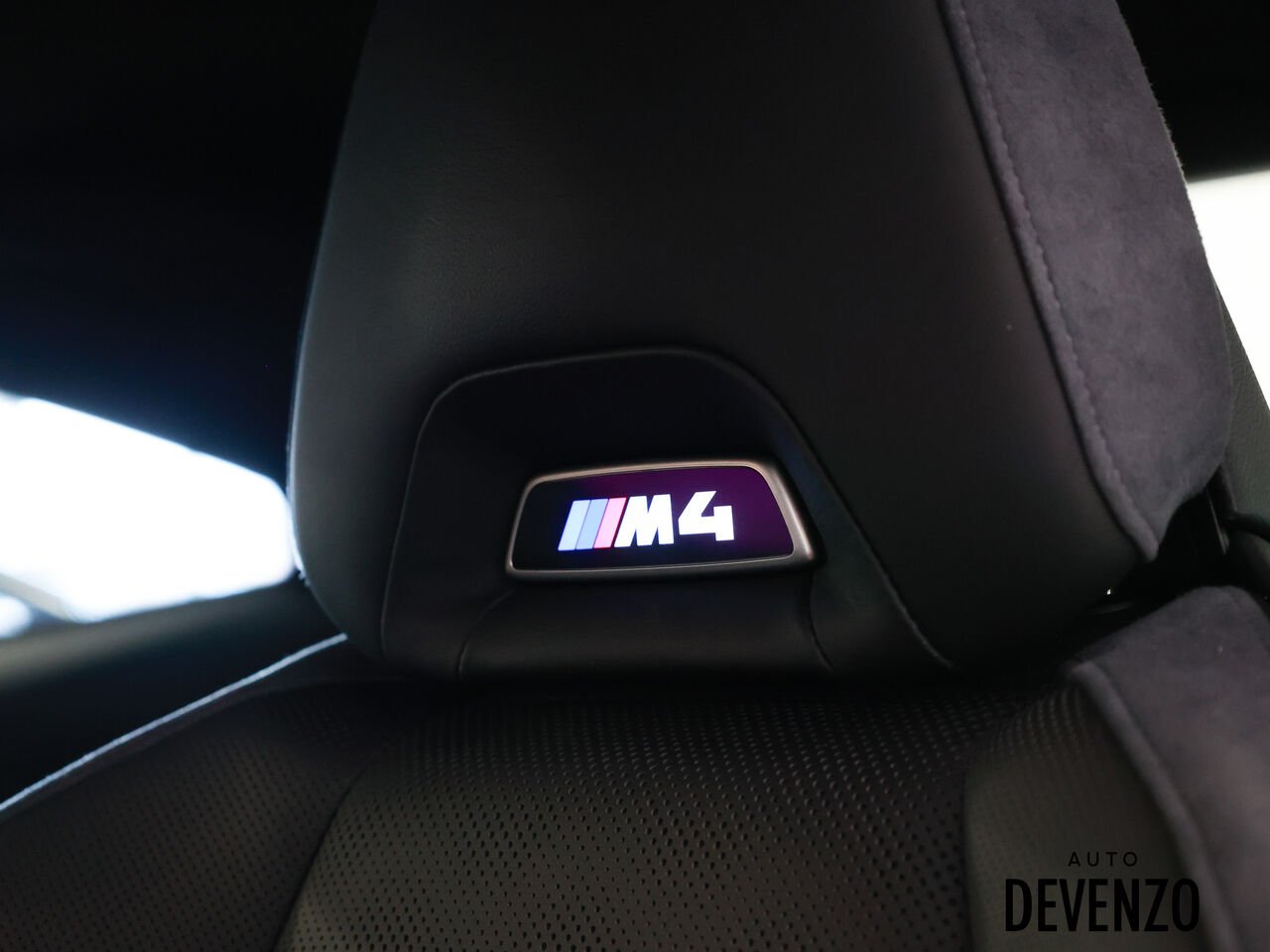 2025 BMW M4 Black Saint-Eustache - photo #17