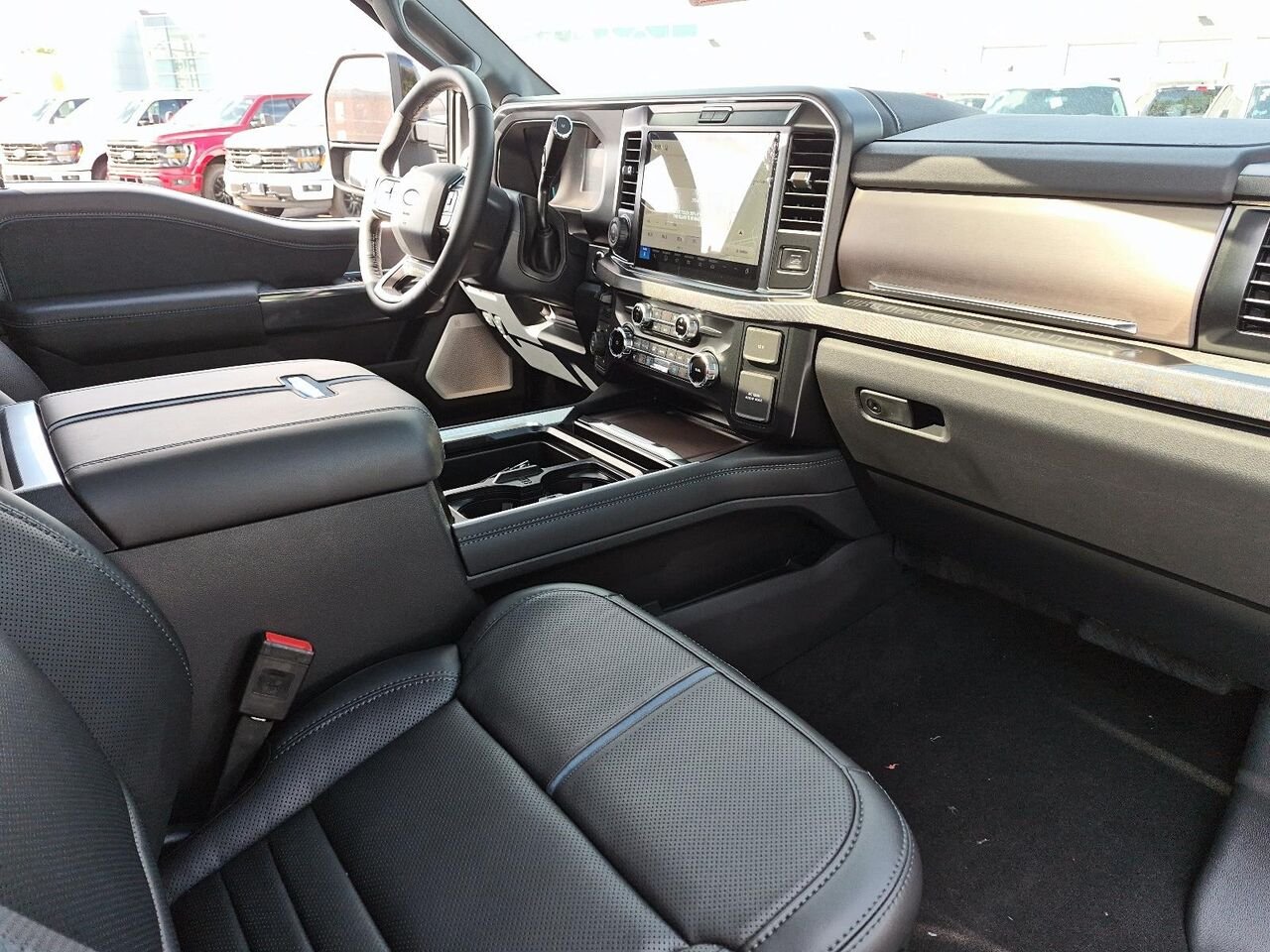 2027 Ford Super Duty F-250 SRW Agate Black Metallic Saint-Jérôme - photo #5