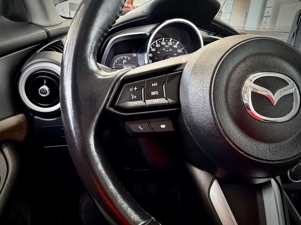2021 Mazda CX-3 Grey Notre-Dame-des-Prairies - photo #19
