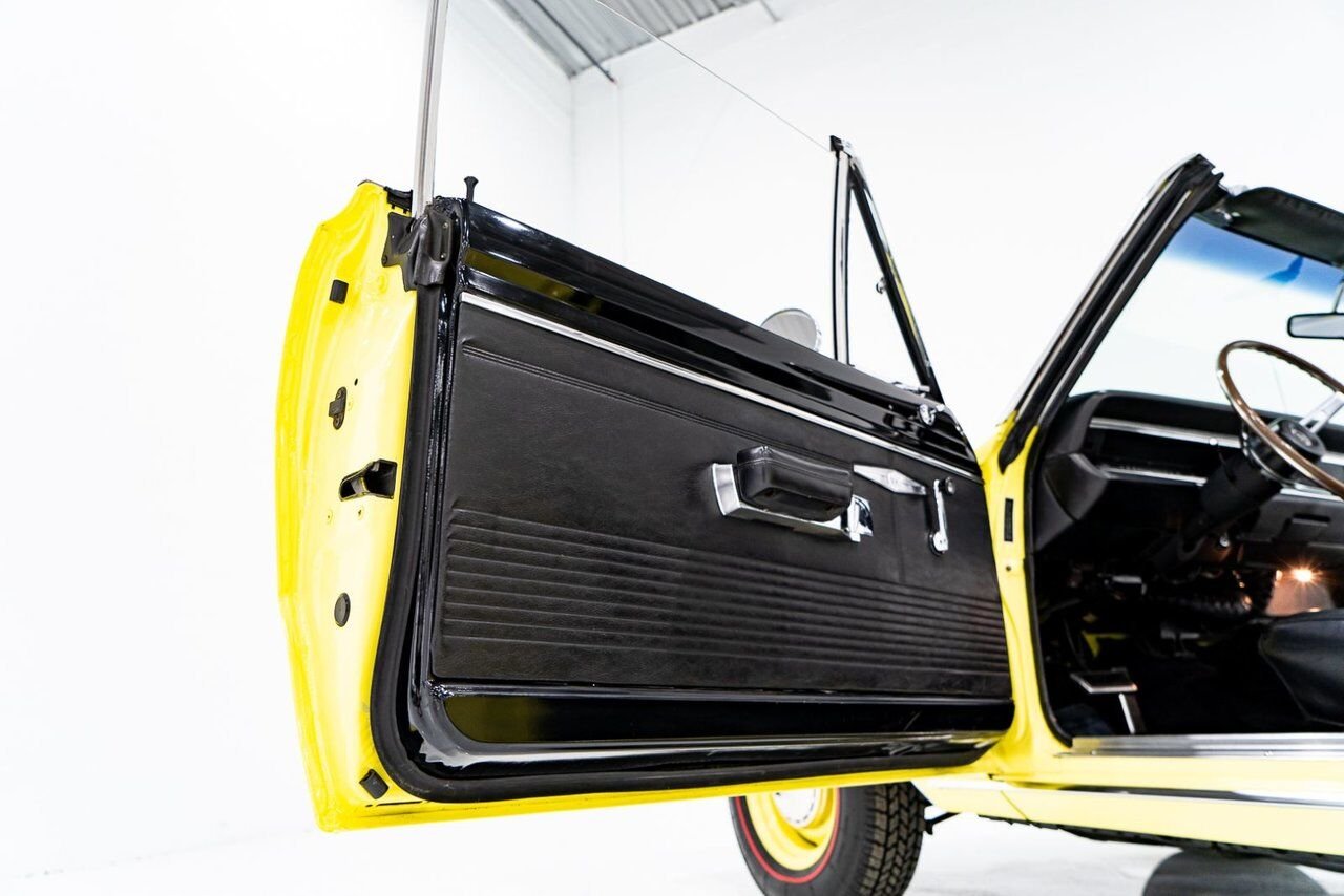 Dodge Dart *PRIX EN USD* GTS Conv Matching #s 340 cu in With Original Built Sheet 1968 Jaune Montréal - photo #97