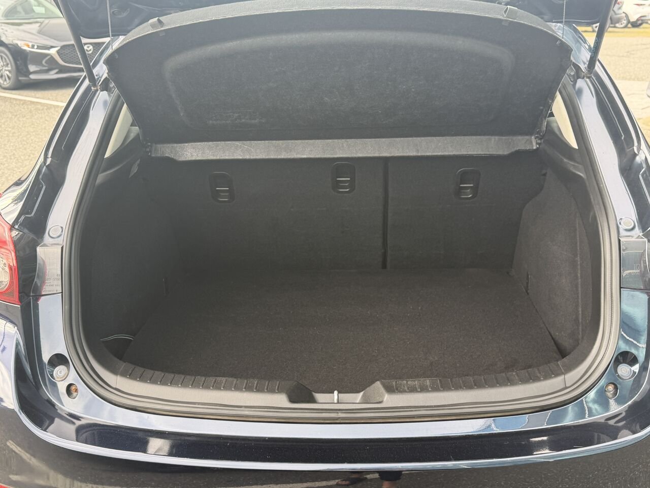 2017 Mazda Mazda3 Blue Ste-Marie - photo #9