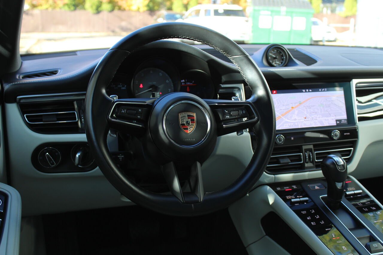 Porsche Macan VIN: WP1AG2A57RLB35511 2024 Noir Sainte-Rose - photo #11