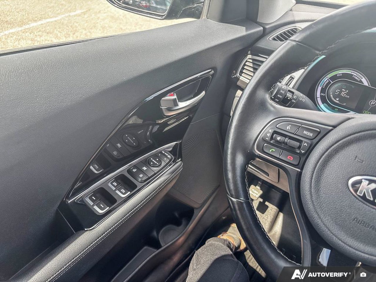 Kia Niro KNDCC3LC2K5273975 2019 Gris Mirabel - photo #19