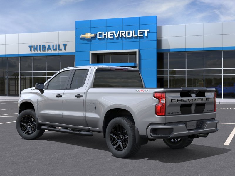 CHEVROLET Silverado 1500 Custom cabine double 4RM 147 po 2026 GRIS STERLING METALLISE