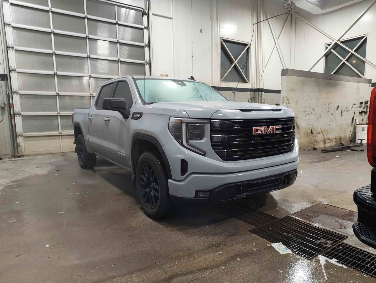 2024 GMC Sierra 1500 4WD Crew Cab 147 Elevation Grey Sherwood Park - photo #2