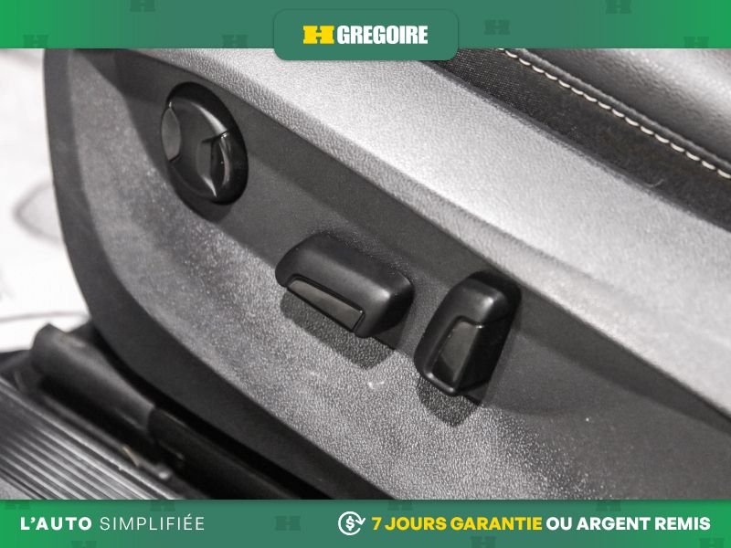 2022 Volkswagen Taos Grey Laval - photo #16