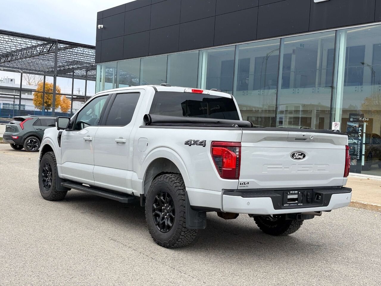 2024 Ford F-150 Grey Gatineau - photo #3