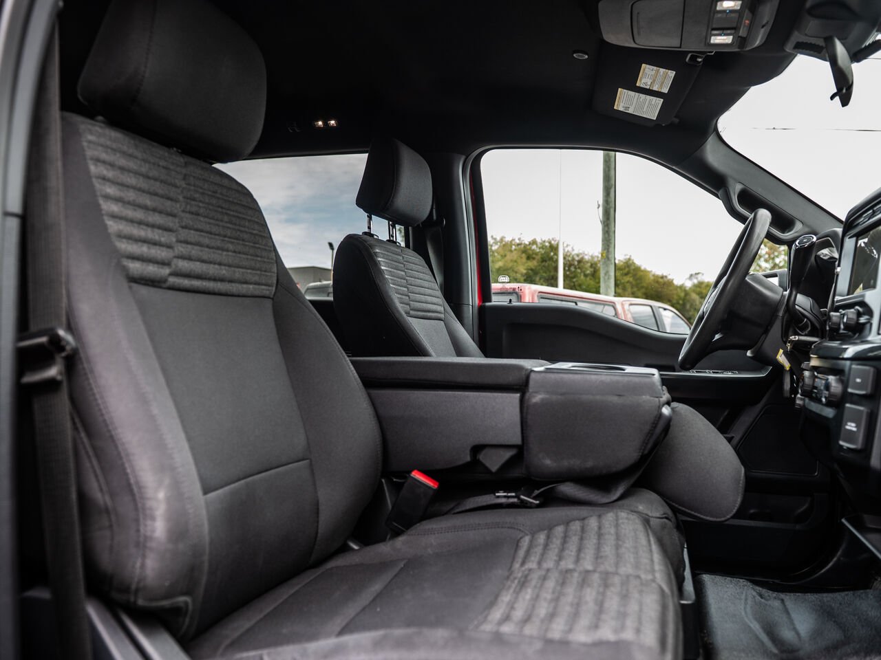 2023 Ford F-150 Red Sainte-Julienne - photo #25
