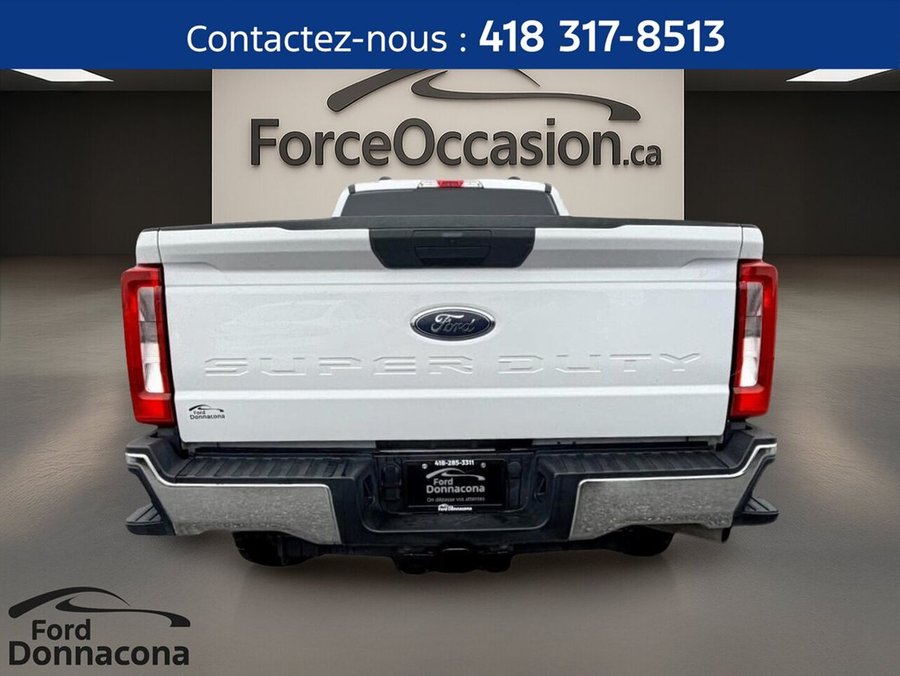 2026 Ford Super Duty F-250 SRW XLT cabine 6 places 4RM caisse de 8 pi - 6 PLACES - MOTEUR 7.3L - BOÎTE DE 8PI White