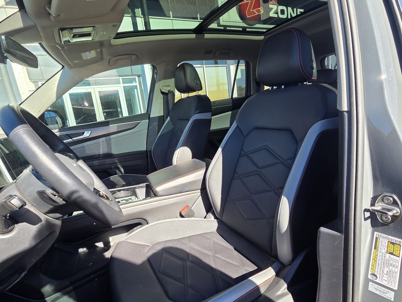 Volkswagen Atlas Peak Edition 2024 Gris Granby - photo #11