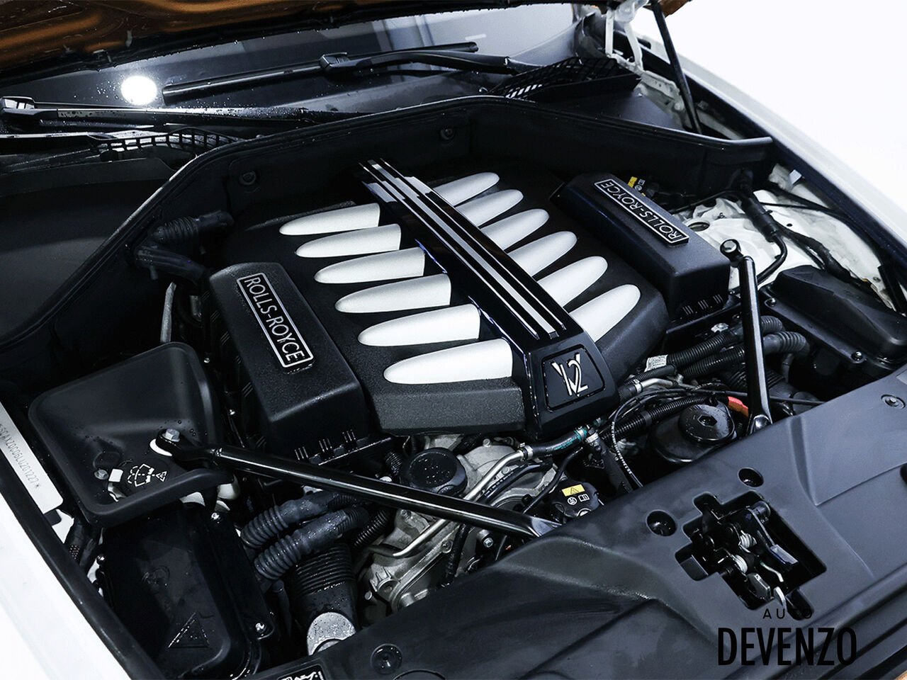 2020 Rolls-Royce Wraith White Saint-Eustache - photo #27